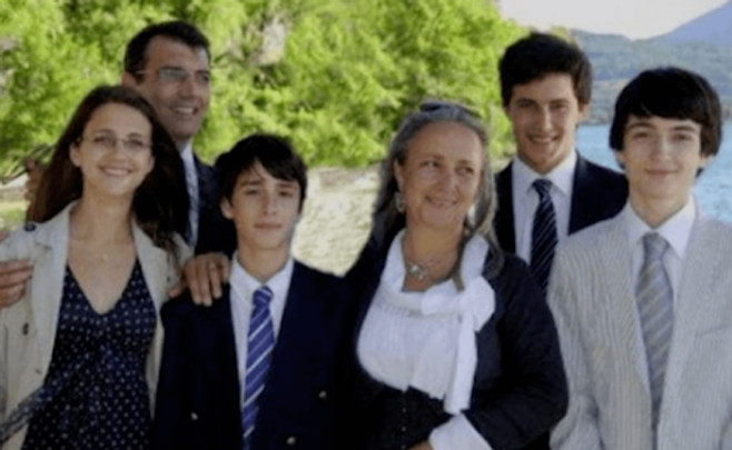 Anne, Xavier, Benoît, Agnès, Arthur e Thomas